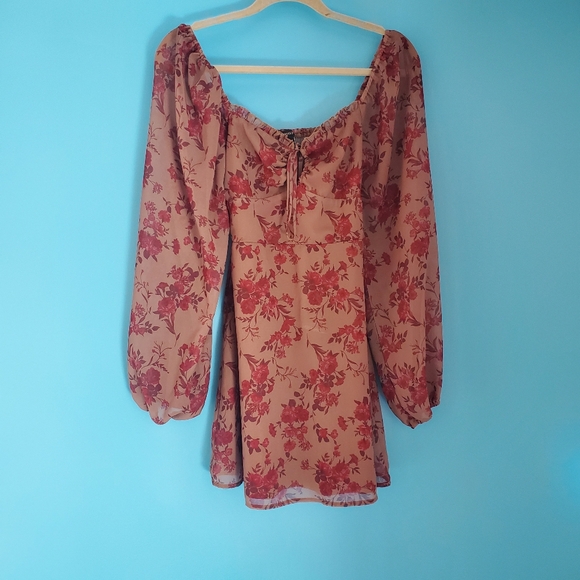 Forever 21 Tops - Forever 21 Tunic Size XS Floral Long Sleeve